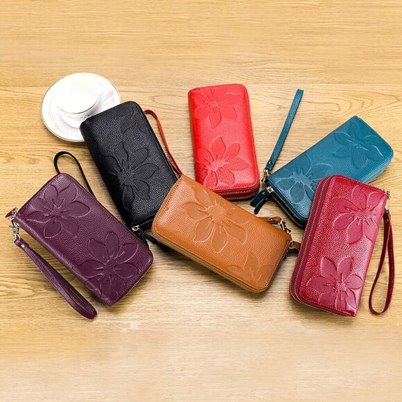 Women’s Leather RFID Wallet with Double Zipper Card Cash Slots Clutch Brown